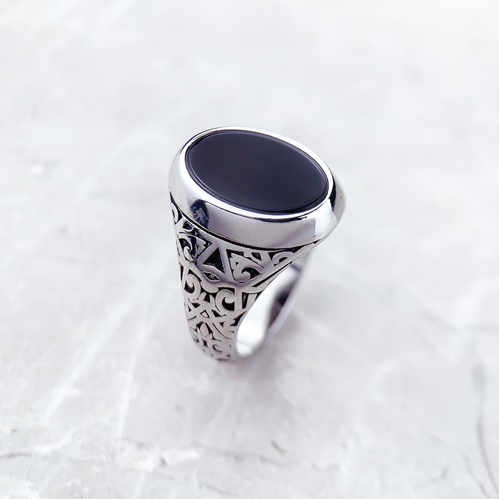 Black Oval Signet Ring Europe  - Mens Signet Ring review and price