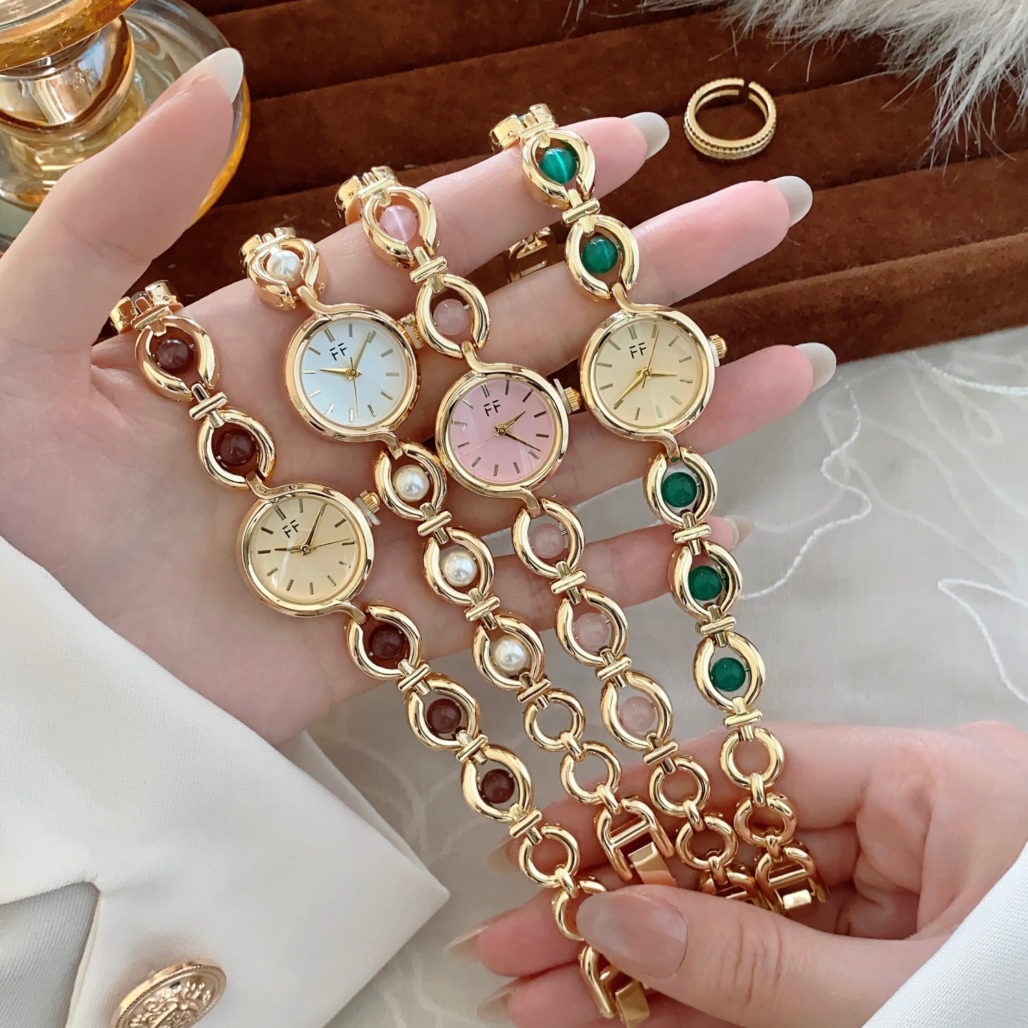 Elegant Round Watch for Women  - High Jewelry Watches review and price