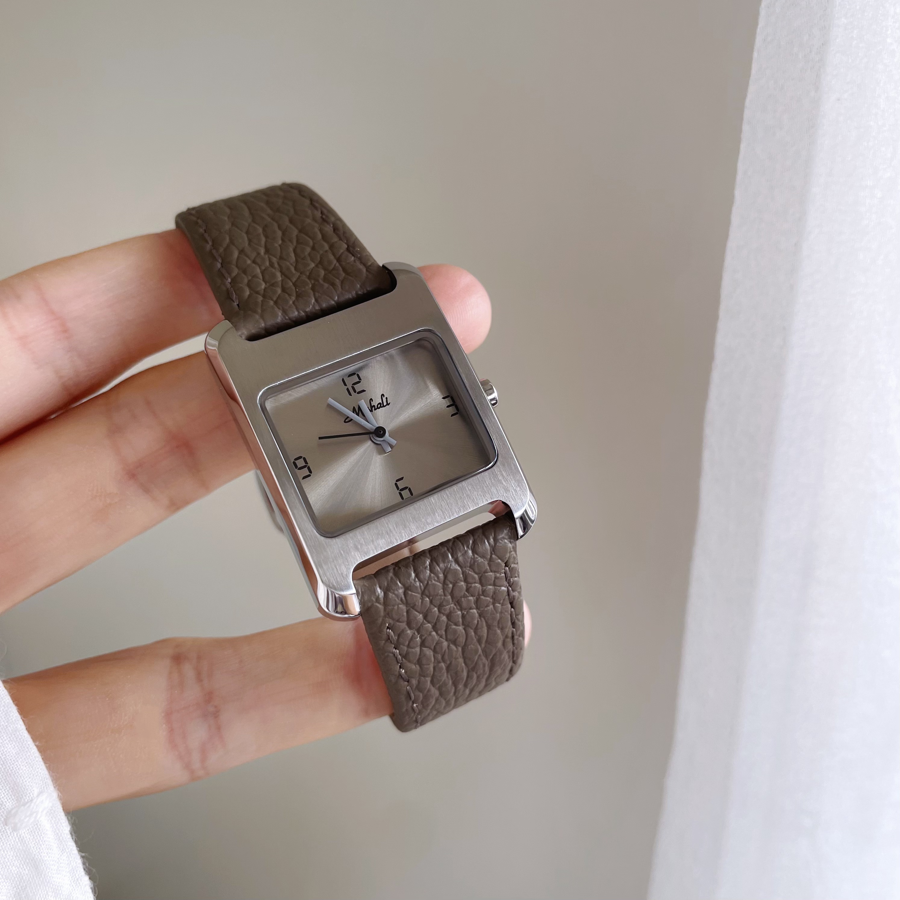 2026 New Luxury Gray Simple El - High Jewelry Watches review and price