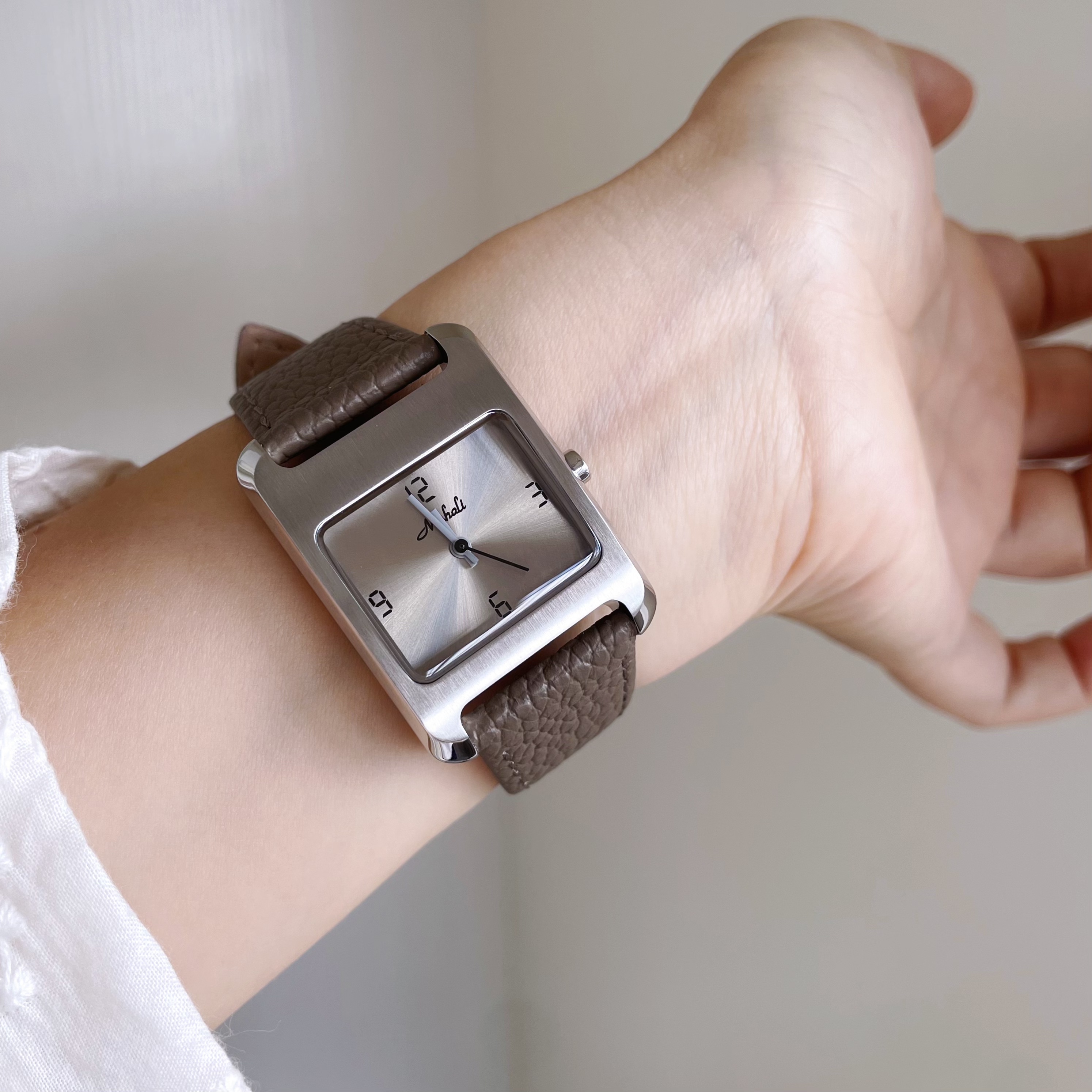 2026 New Luxury Gray Simple El - High Jewelry Watches review and price