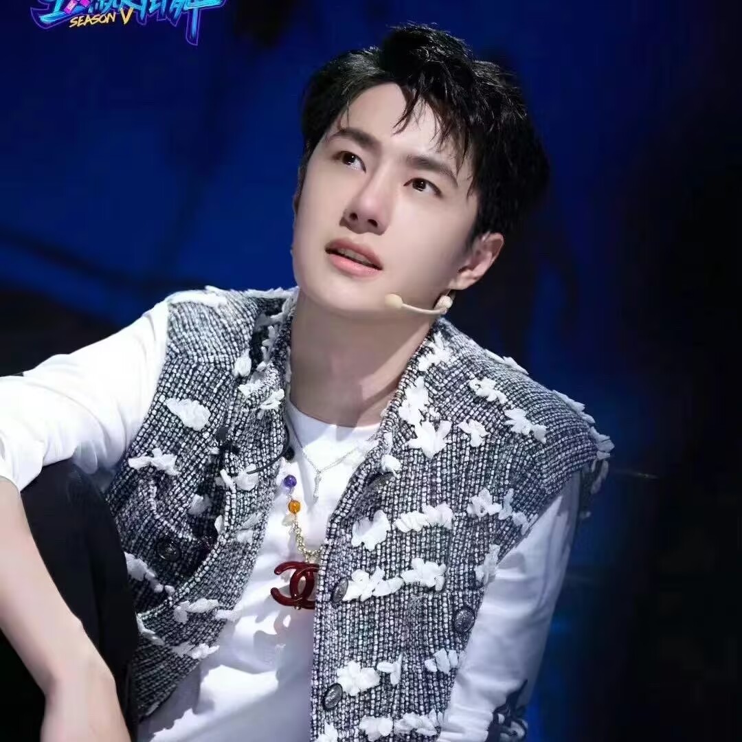 Upgraded version! Wang Yibo's  - Necklace Pendant review and price