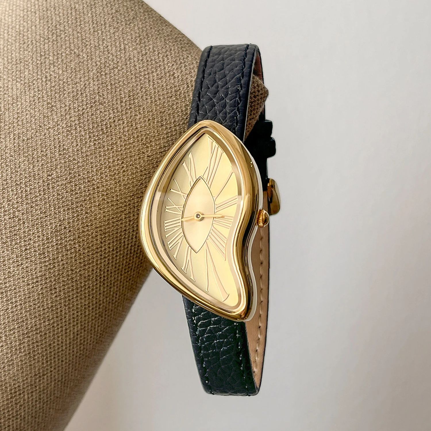 High end Retro Creative Watch  - High Jewelry Watches review and price