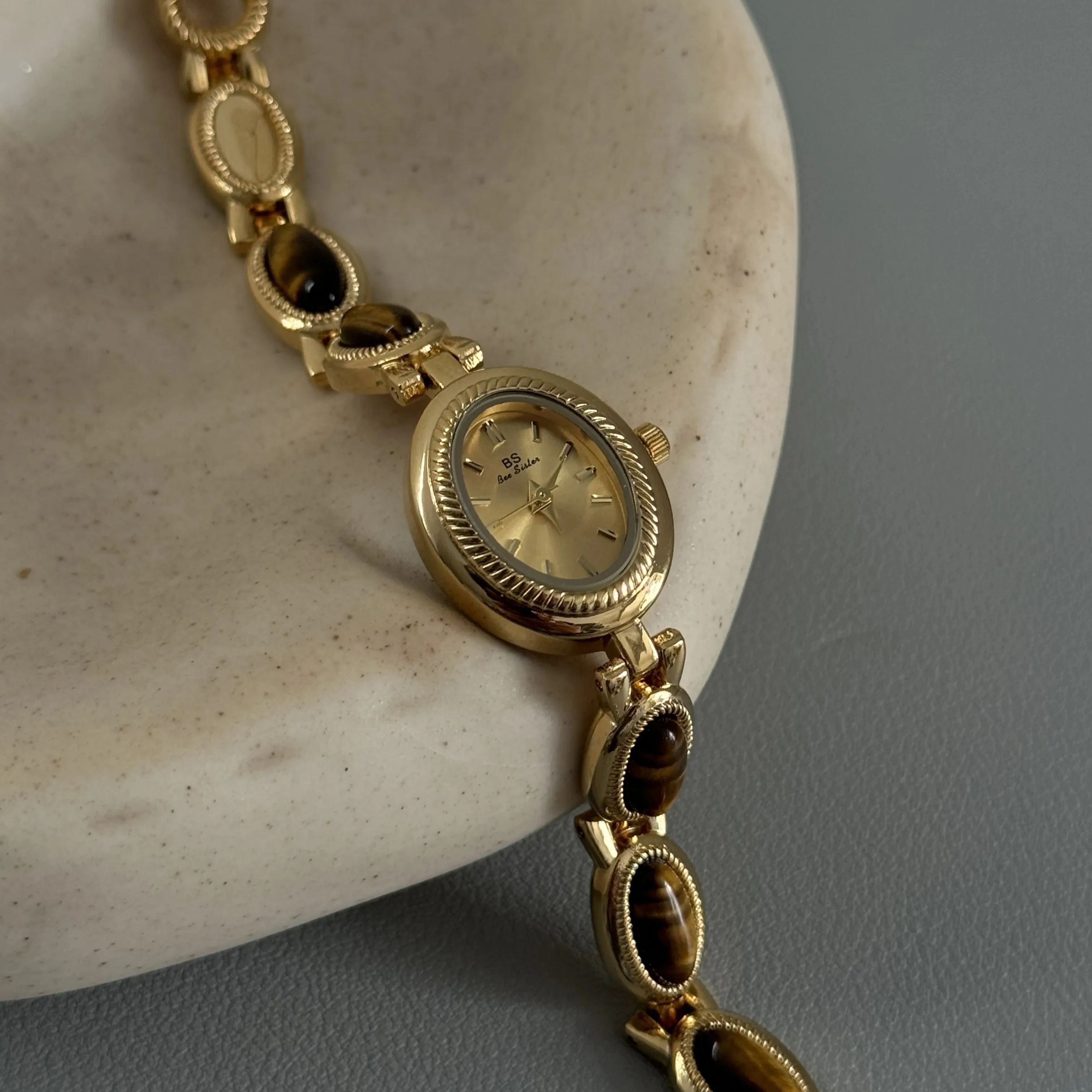 2026 Light Luxury Golden Women - Jewels In Quartz Watches review and price